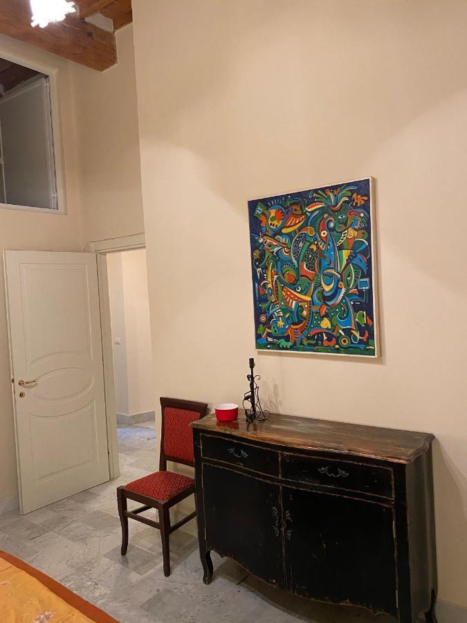 Renovated Apartment With 3 Bedrooms In An Historic Palazzo Between Port And Old Town Livorno Bagian luar foto