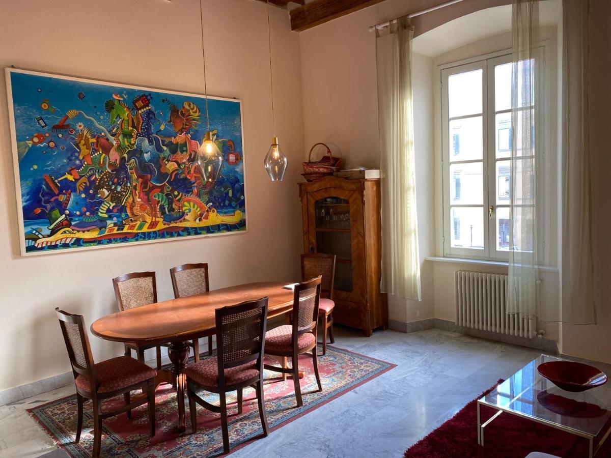 Renovated Apartment With 3 Bedrooms In An Historic Palazzo Between Port And Old Town Livorno Bagian luar foto